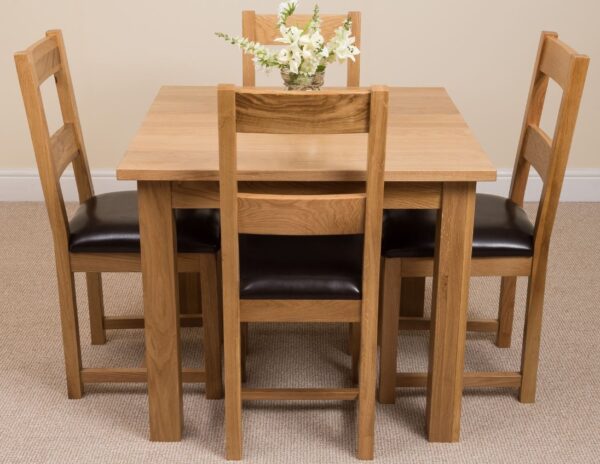 Bộ bàn ăn gỗ sồi 4 ghế vuông, dùng cho không gia nhỏ, như căn hộ mini